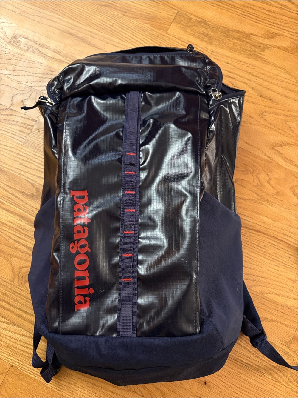 Patagonia Blue Blackhole 25L
